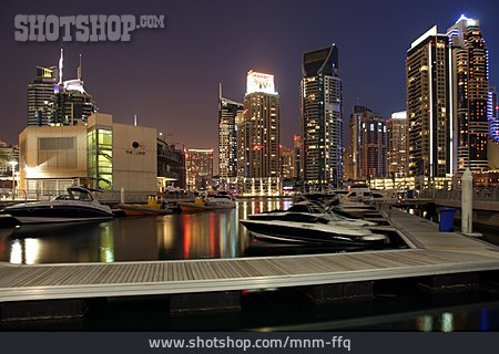 
                Dubai, Yachthafen                   