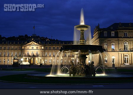 
                Brunnen, Schlossplatz, Stuttgart                   