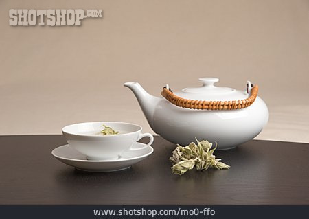 
                Teekanne, Teetasse, Heißgetränk                   