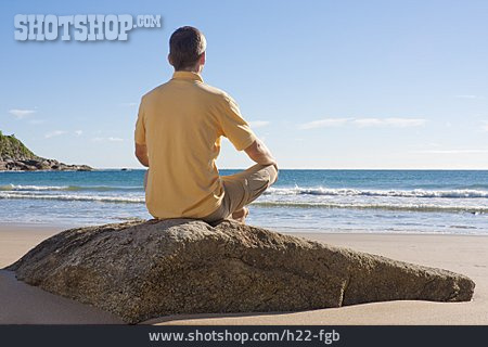
                Mann, Pause & Auszeit, Meditieren                   