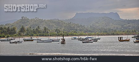 
                Bucht, Kuba, Baracoa                   