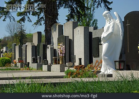 
                Friedhof, Engel                   