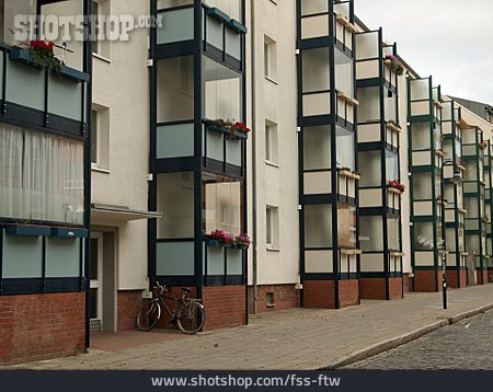 
                Wohnhaus, Mehrfamilienhaus, Rostock                   