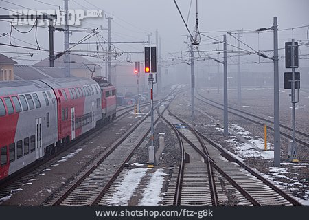 
                Schienenverkehr, Ampel, Bahn                   