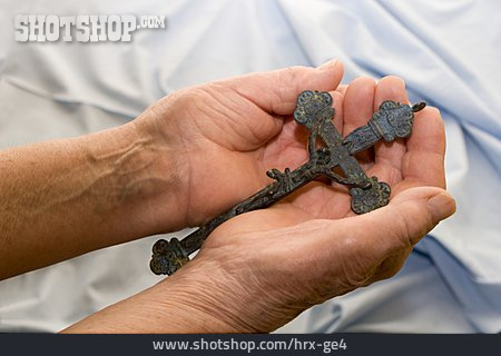 
                Religion, Kreuz, Hand                   