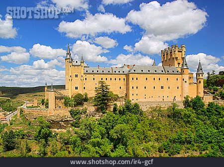
                Burg, Schloss, Alcázar Von Segovia                   