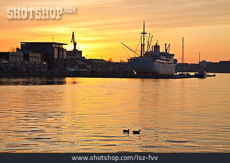 
                Hafen, Hansestadt, Rostock                   