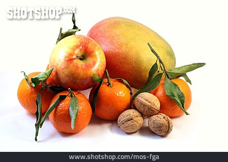 
                Apfel, Mango, Walnuss, Mandarinen                   