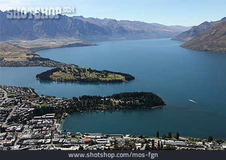 
                Neuseeland, Lake Wakatipu, Queenstown                   