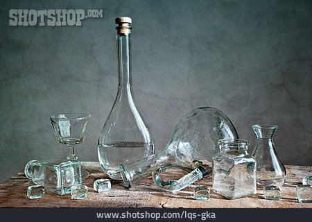 
                Karaffe, Stilleben, Glasflasche                   