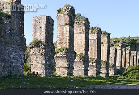 
                Ruine, Aquädukt                   