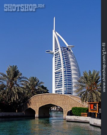 
                Dubai, Burj Al Arab                   