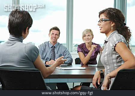
                Meeting, Diskutieren, Geschäftspartner                   
