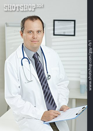 
                Arzt                   