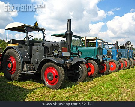 
                Oldtimer, Traktor                   