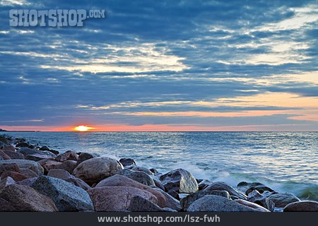
                Sonnenuntergang, Meer, Ostseeküste                   