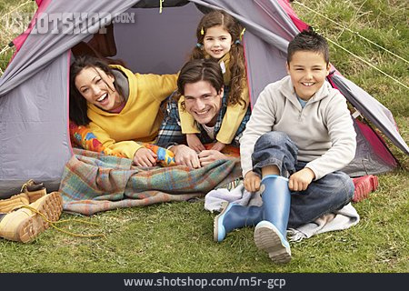 
                Familie, Zelten, Campingurlaub                   