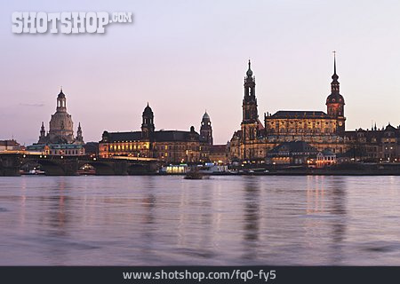 
                Stadtansicht, Elbe, Dresden                   