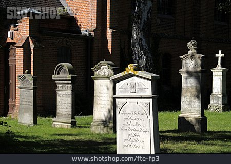 
                Friedhof                   