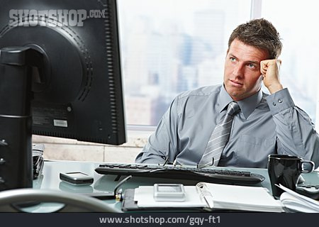 
                Geschäftsmann, Computer                   
