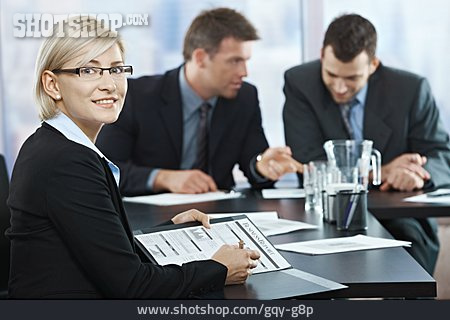 
                Geschäftsfrau, Meeting, Geschäftsbericht                   