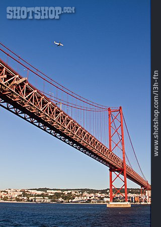 
                Lissabon, Ponte 25 De Abril                   