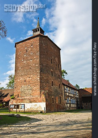 
                Burgturm, Beeskow                   