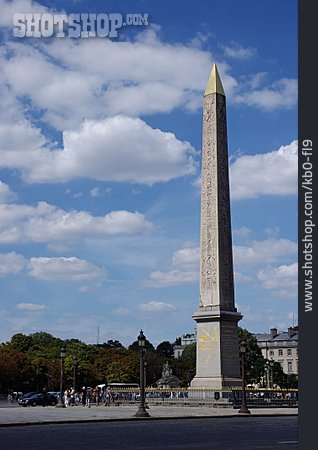 
                Paris, Place De La Concorde, Obelisk Von Luxor                   
