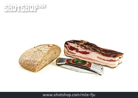 
                Brot, Schinkenspeck, Taschenmesser                   