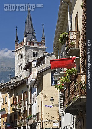 
                Altstadt, Piemont, Susa                   
