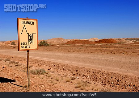 
                Wüste, Warnschild, Australien, Coober Pedy                   