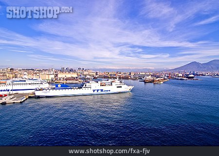 
                Hafen, Neapel                   