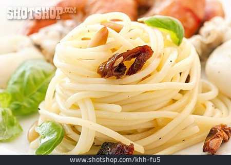 
                Spaghetti, Mediterran                   