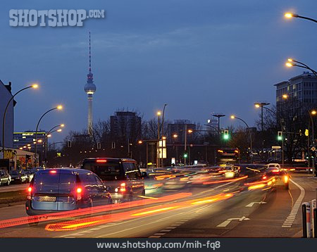 
                Stadt, Berlin, Straßenverkehr, Rücklichter, Stadtverkehr                   