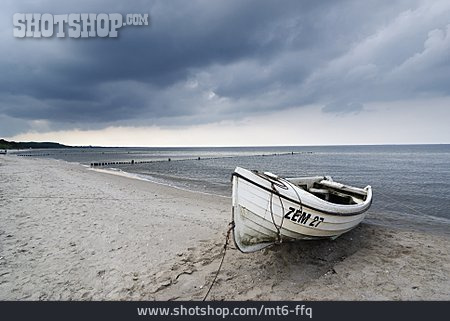 
                Strand, Boot, Ostsee                   