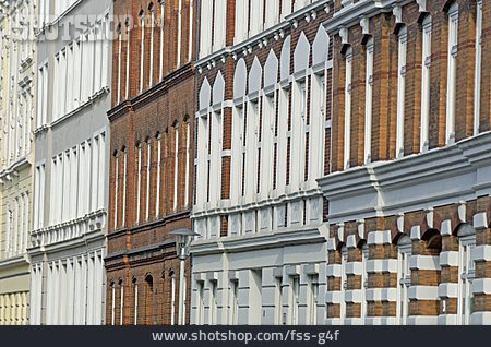
                Wohnhaus, Häuserzeile, Kiel                   