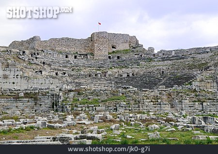 
                Ruine, Amphitheater, Priene                   