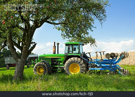 
                Landwirtschaft, Traktor                   