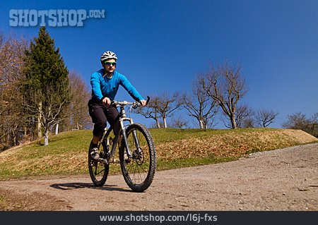 
                Radfahrer, Radfahren, Fahrradtour                   