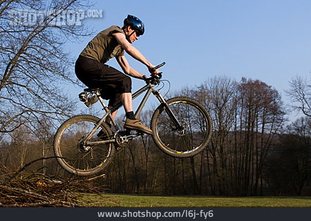 
                Mountainbike, Mountainbiker, Radsport, Bmx, Trial                   