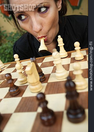 
                Humor & Skurril, Albern, Schachspielerin                   