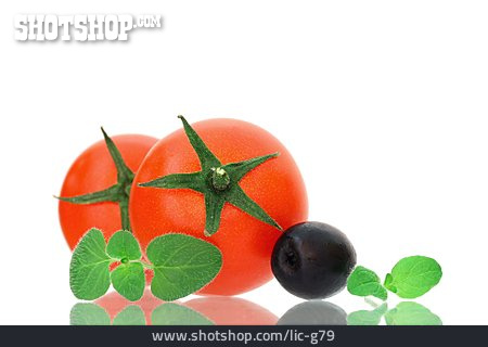 
                Tomate, Oregano, Olive                   