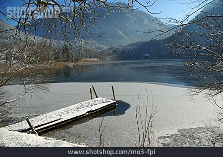 
                Winterlandschaft, Lunzer See                   