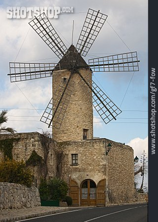 
                Windmühle, Mallorca, Santa Margarita                   