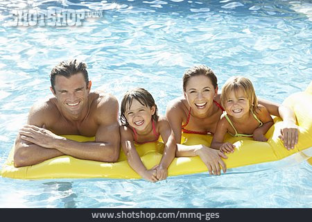 
                Schwimmen, Pool, Familie                   