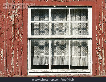
                Sprossenfenster, Abblättern, Holzwand                   