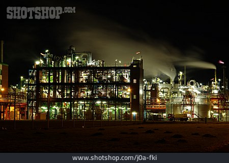 
                Industrie, Industriegebäude, Chemiewerk                   
