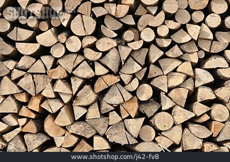 
                Holz, Holzstapel, Holzscheit, Buchenholz, Brennholz                   