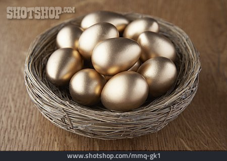 
                Nest, Reichtum, Goldenes Ei                   