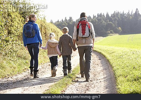 
                Wandern, Familie, Familienausflug                   